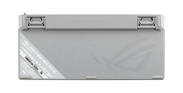ROG Falchion Ace 75 HE Gaming Keyboardの背面とスタンド