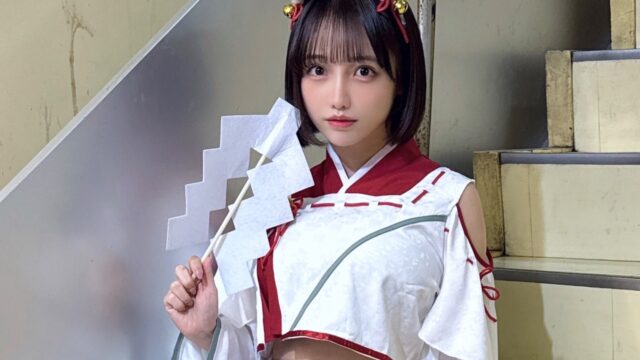 招き猫巫女で朝のご挨拶！　はのんまゆ、白と赤の和風コスプレで「おはのんちゃん！」