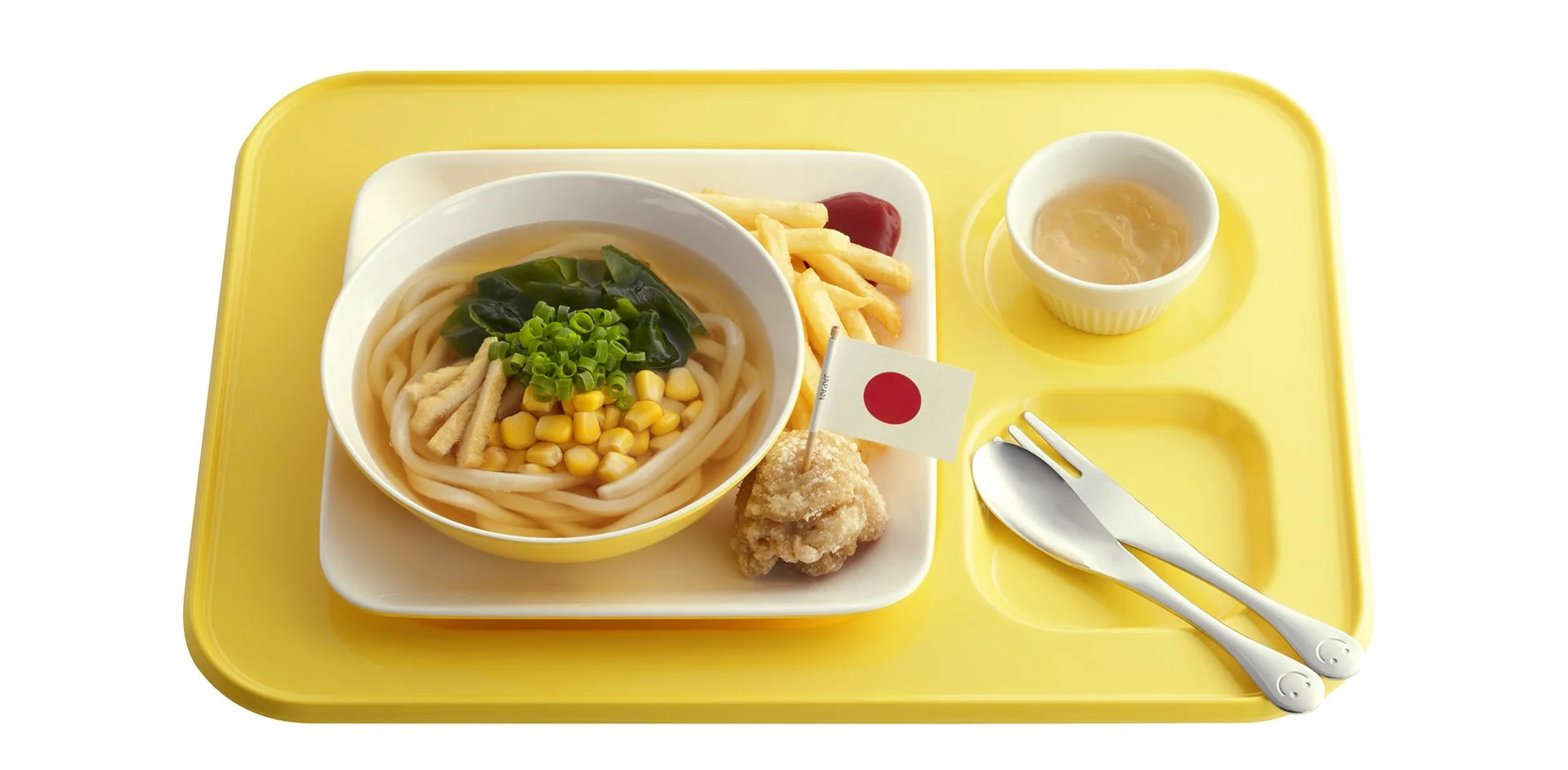 日本国旗が添えられたジョイフルのキッズうどんプレート
