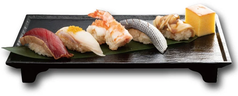 江戸前漬けまぐろや茹で天然車えびなどを含む江戸前にぎり五貫