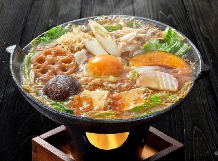 坂東みそ煮込みうどん鍋つゆの調理例