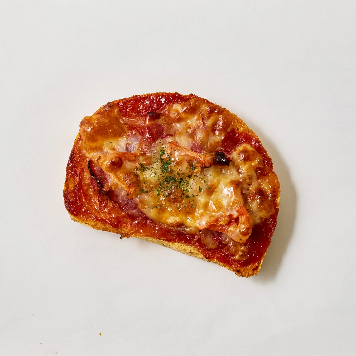 生ハムとトマトが乗ったタルティーヌ