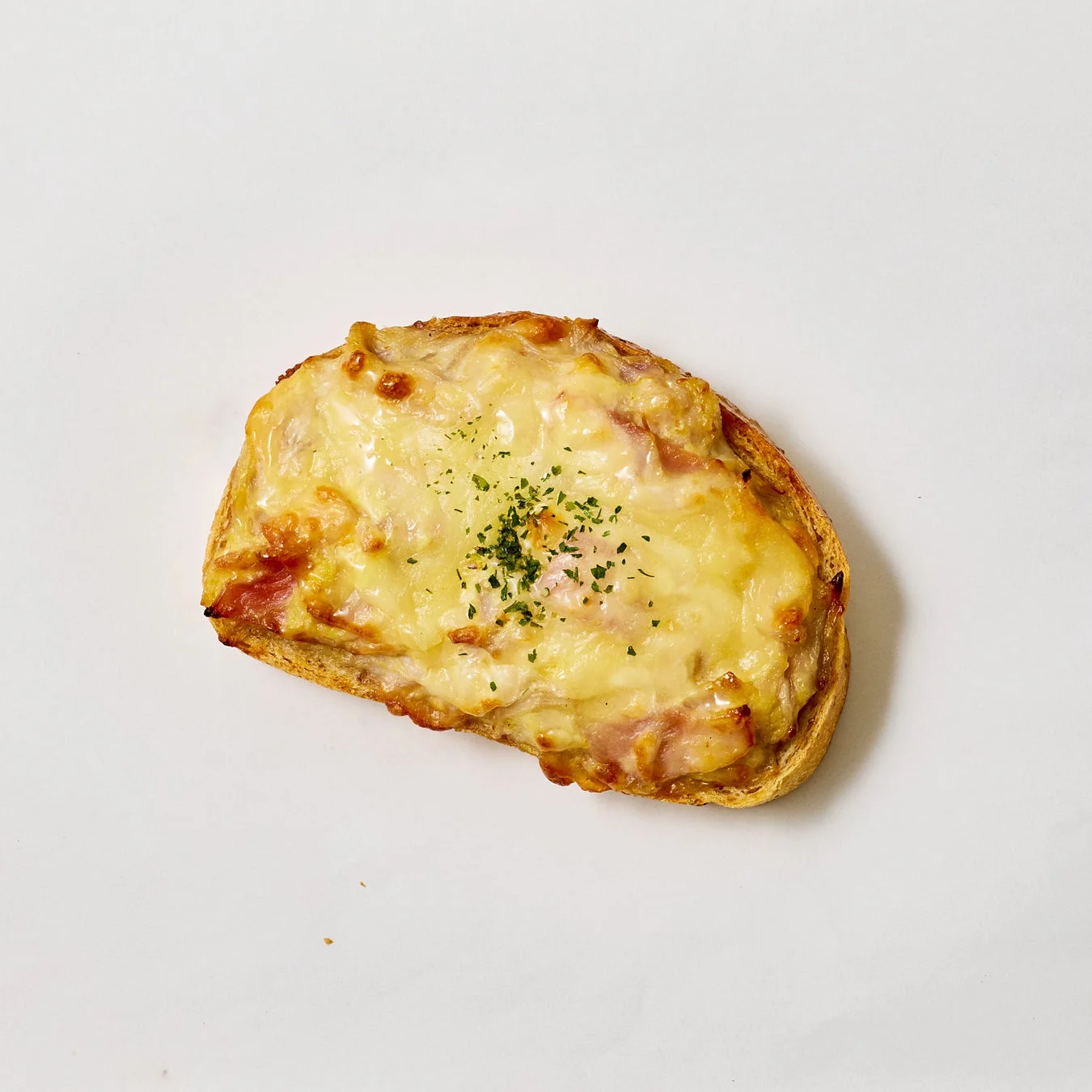 ベーコンとオニオンが乗ったタルティーヌ