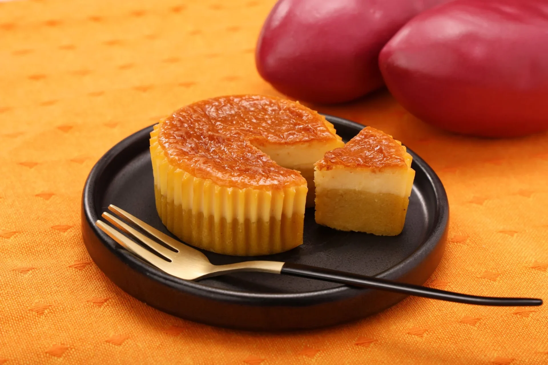 焼き芋スイーツ ほっこり芋監修 おいものバスク風チーズケーキ