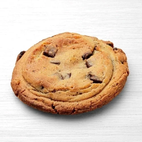 外サクッ中しっとりの食感が楽しめる、お店で焼いたチョコクッキー