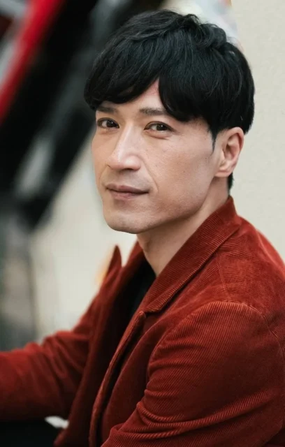 主演の半田周平氏のポートレート