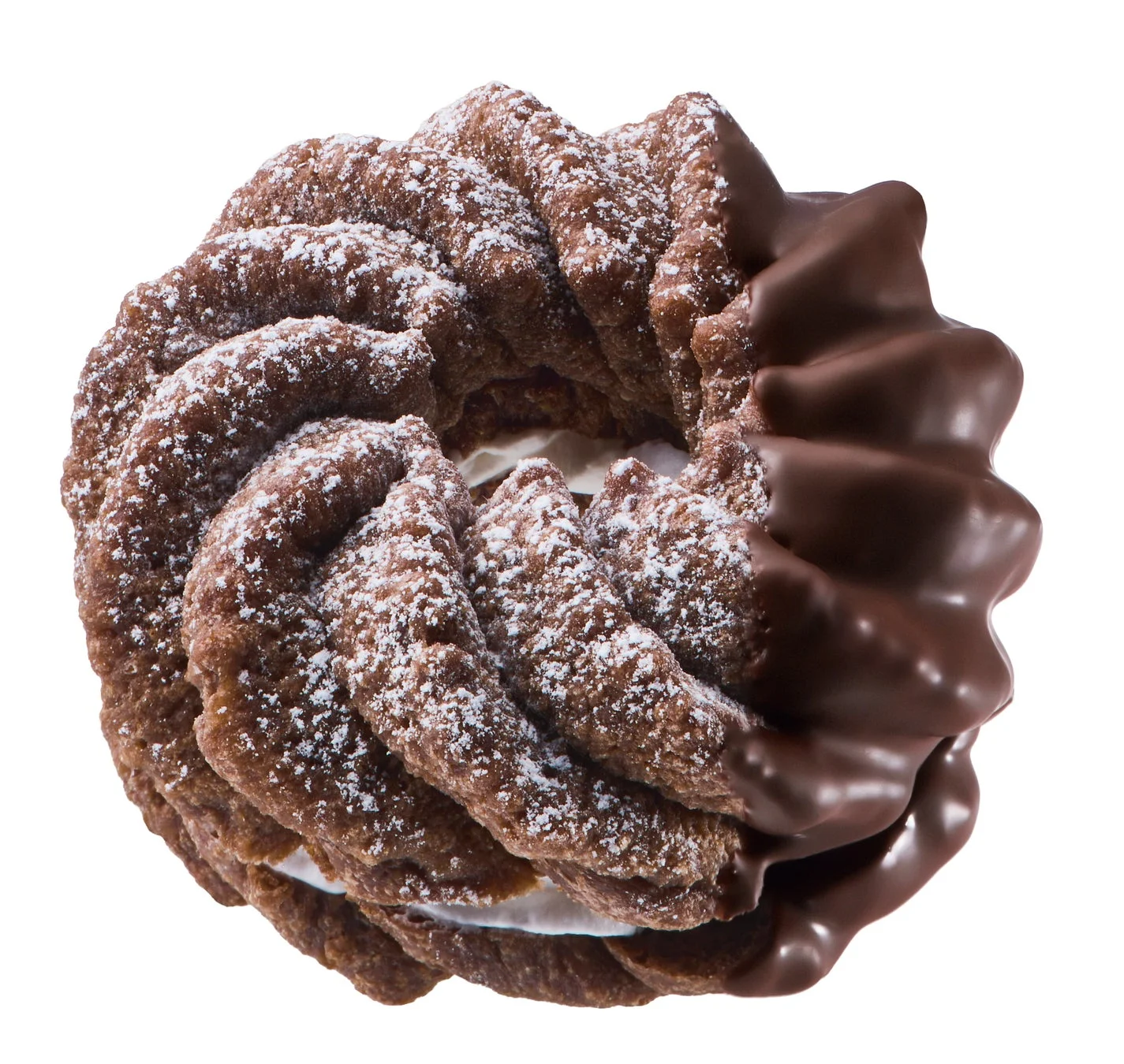 ホイップクリームをサンドしチョコレートでコーティングされた「エンゼルショコラ」。