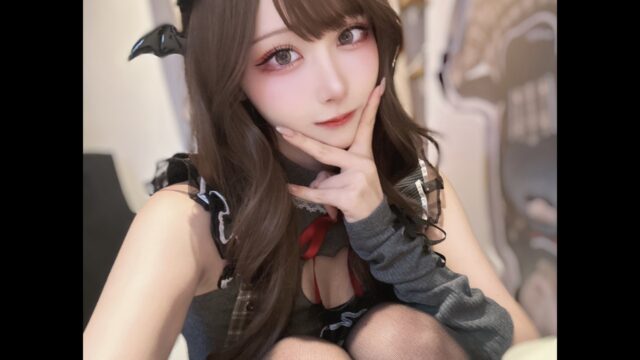 バレンタイン限定！　ねね、「勝利の女神：NIKKE」のキャラクターをモチーフにしたセクシーなメイド服で「ハッピーバレンタイン」