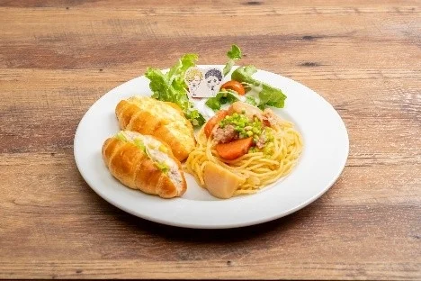 GiGOコラボカフェ「黒子のバスケ」第2弾メニュー「紫原＆氷室 ミックスベリーの厚窯パンケーキ」。