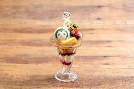 GiGOコラボカフェ「黒子のバスケ」のテツヤ2号パフェ。