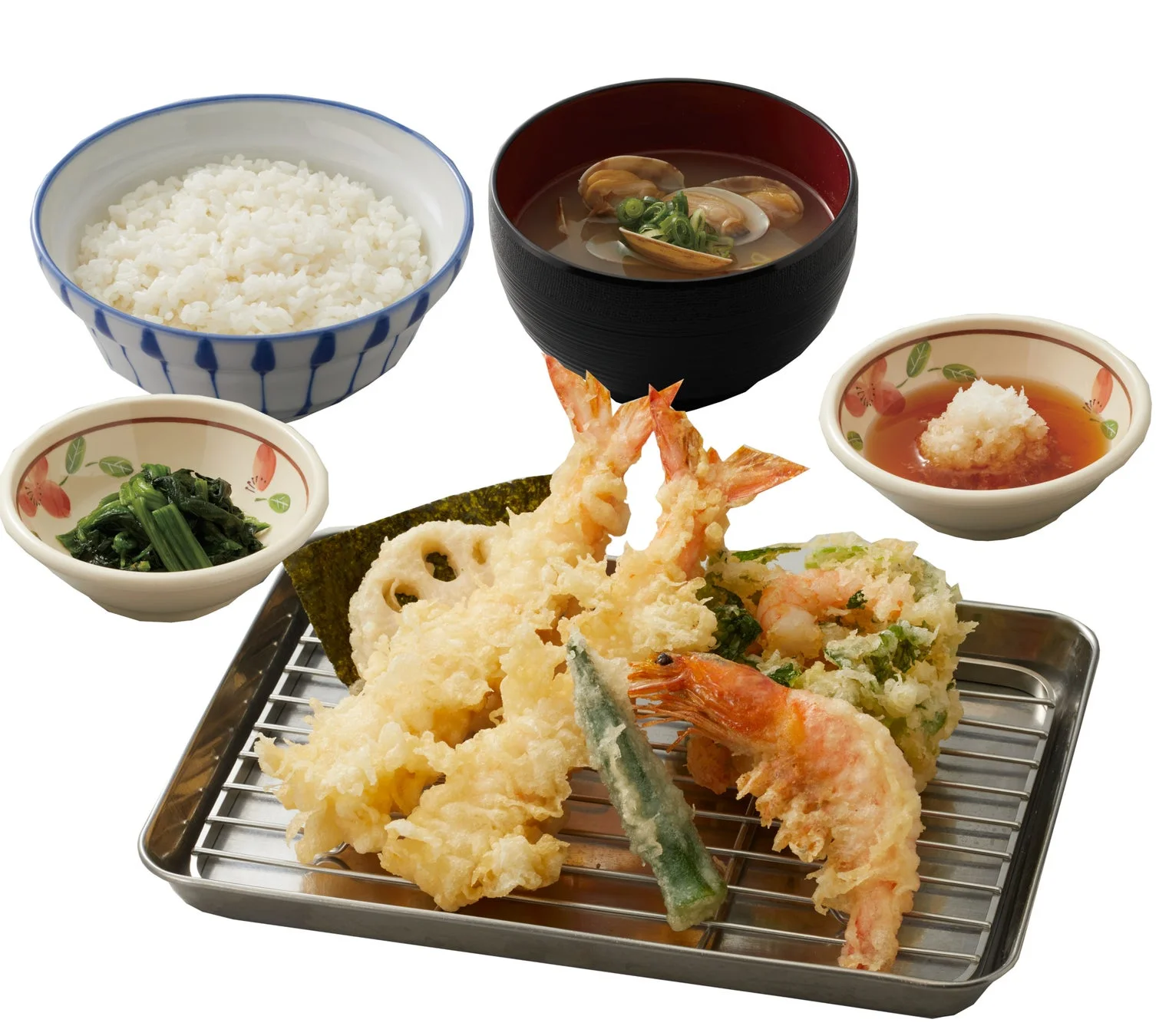 海老づくし天ぷら定食。揚げたての天ぷら、ご飯、貝汁、ほうれん草のお浸し、天つゆが並べられている。