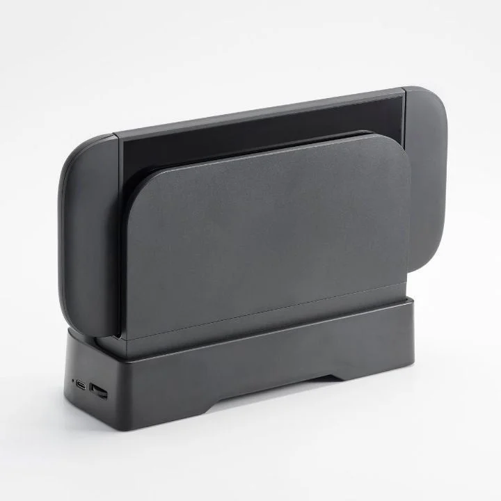 冷却ファンスタンドにNintendo Switch 2を縦置きした状態の製品側面