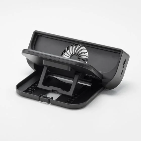 冷却ファンスタンドの角度調節部分のクローズアップ