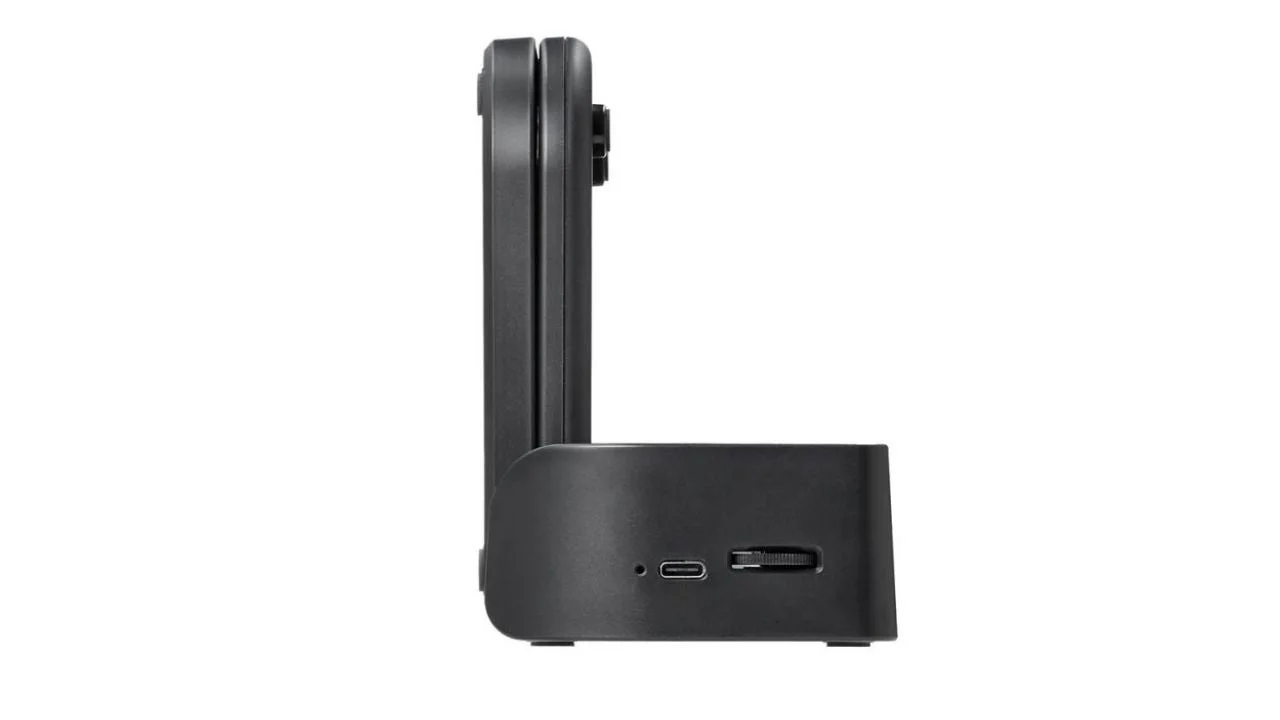 冷却ファンスタンドの側面にあるUSBポートと風量調節スイッチ