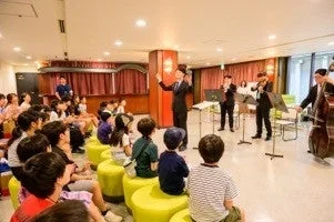 ドコモ未来フィールドでのオーケストラ体験の様子