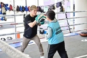 ドコモ未来フィールドでのボクシング体験の様子