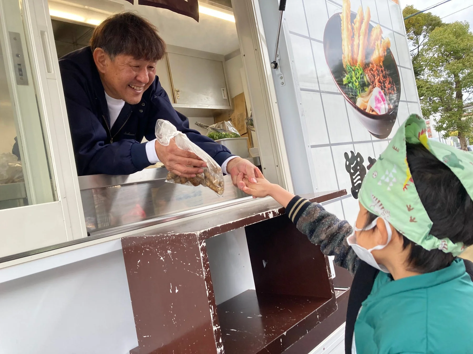 資さんうどんの食育活動の様子