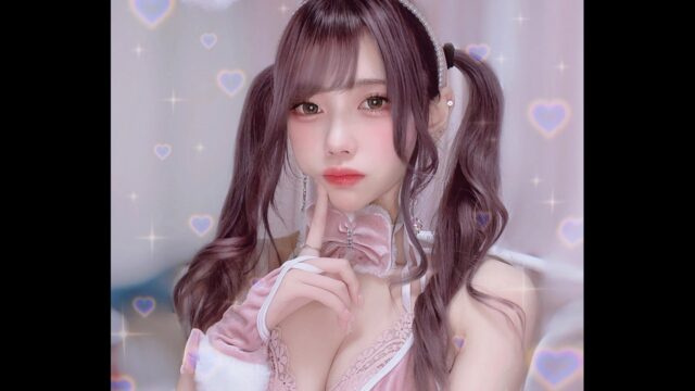 ツインテールの日はバニーガール！　ひよとくん、ピンク×白のセクシーなバニースーツを披露