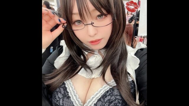セクシーなダウナー系お姉さん！　スイ、メイド衣装でコスホリ初参加を大成功