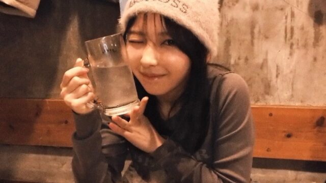 福岡の夜を満喫！　十味、彼女とのデート写真で笑顔いっぱい