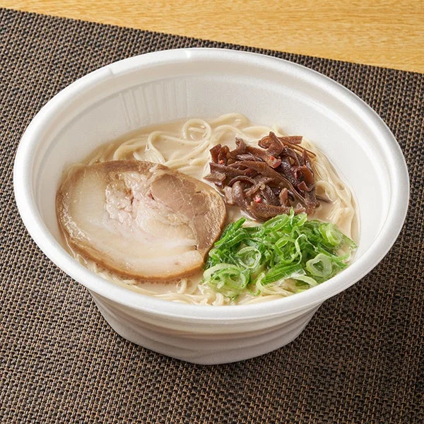博多一風堂監修とんこつラーメンのクローズアップ写真