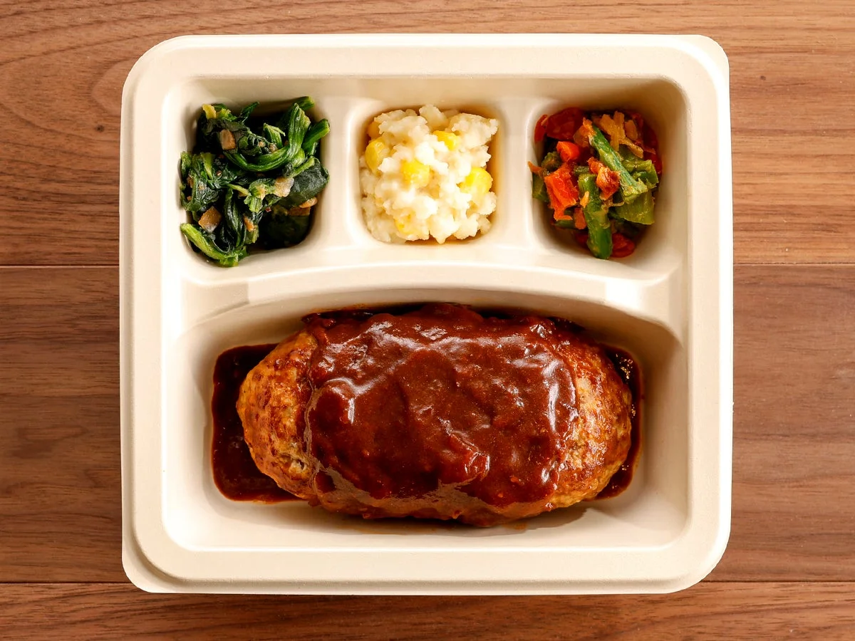 ザ・プレミアムハンバーグステーキの容器入り