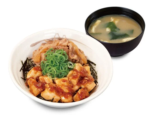 鶏めしコンボ牛めしと味噌汁