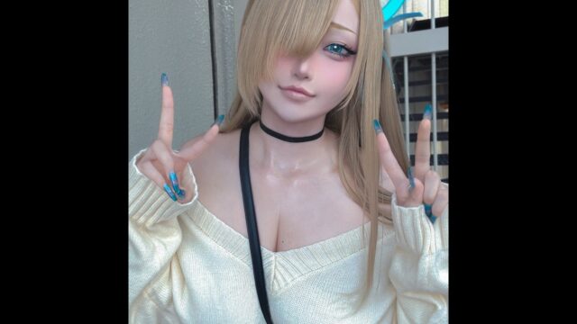 セクシーで可愛い！　カモミール、『ブルーアーカイブ』一之瀬アスナの私服姿のコスプレを披露