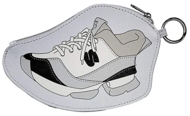 すにすて 春グッズ スニーカー型ポーチのポップなデザイン