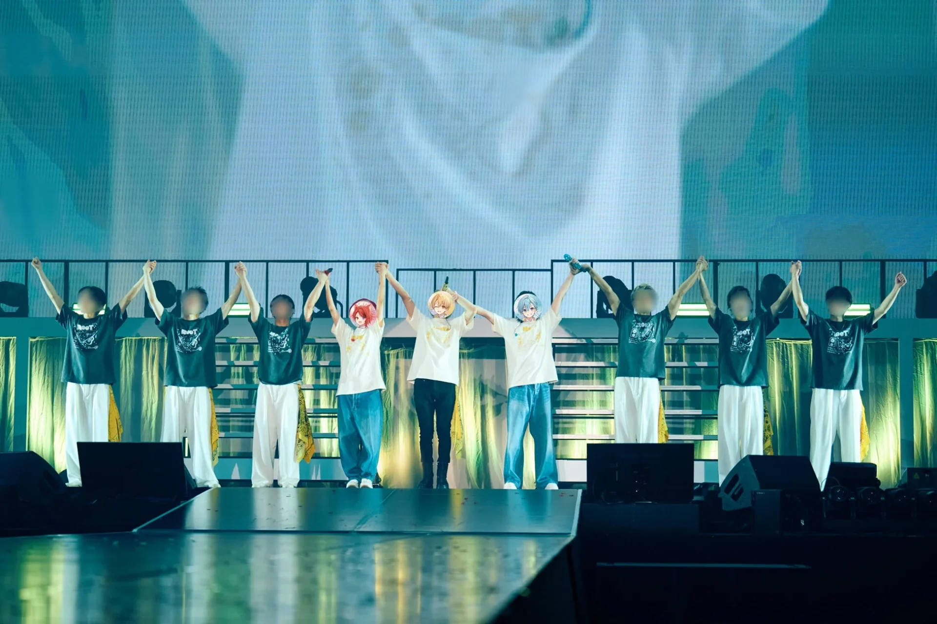 るぅとワンマンライブ、アンコールで莉犬ところん、ダンサーと手をつなぐるぅと