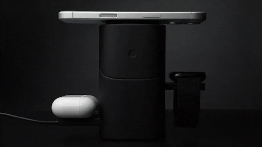 TAXION 3-in-1充電器でiPhoneが90度自動回転する様子