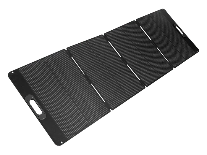 PowerArQ Solar Foldable 210W ソーラーパネルの展開状態