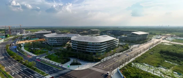 iFLYTEK の主要オフィスビルの上空からの眺め。