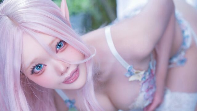 セクシーなエルフお姉さん！　水羽えと、ド性癖すぎるコスプレ姿を披露
