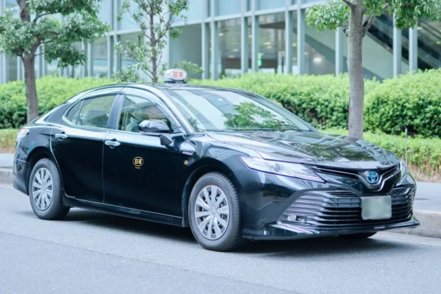 日本交通の黒いタクシーイメージ