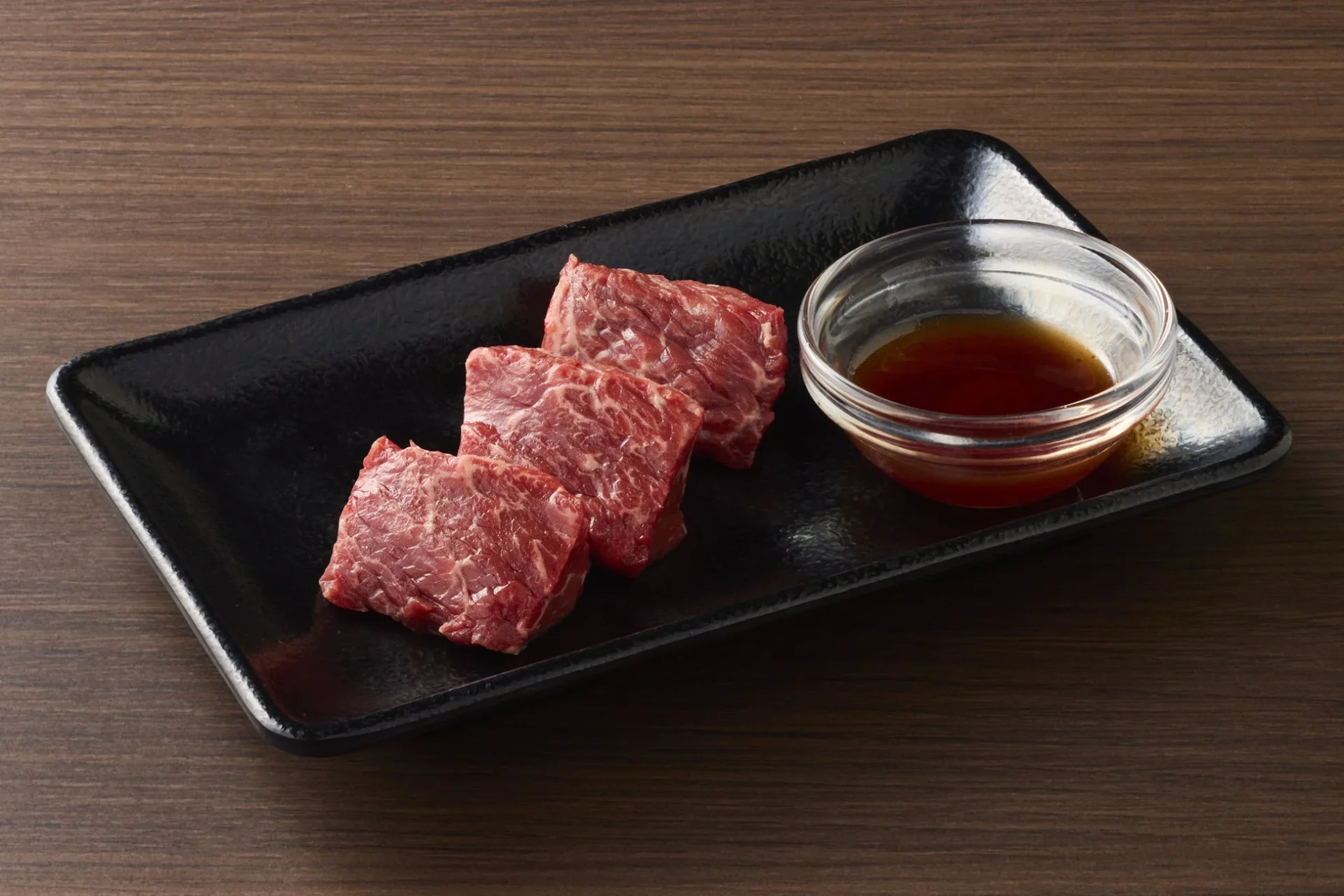 牛角食べ放題期間限定専門店「スリムカットスカート」