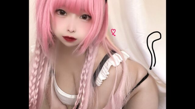 セクシーな黒猫ちゃん！　優凪、『勝利の女神：NIKKE』ドロシーの大胆コスプレを披露