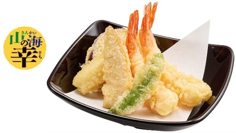 えび天、たけのこ、スナップえんどうなどの春の天ぷら盛り合わせ