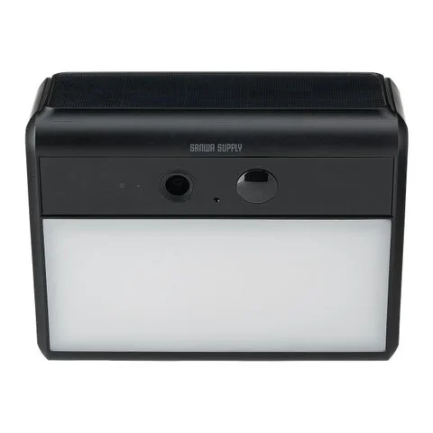 ソーラー屋外カメラ『400-SSA013』の正面からの製品写真