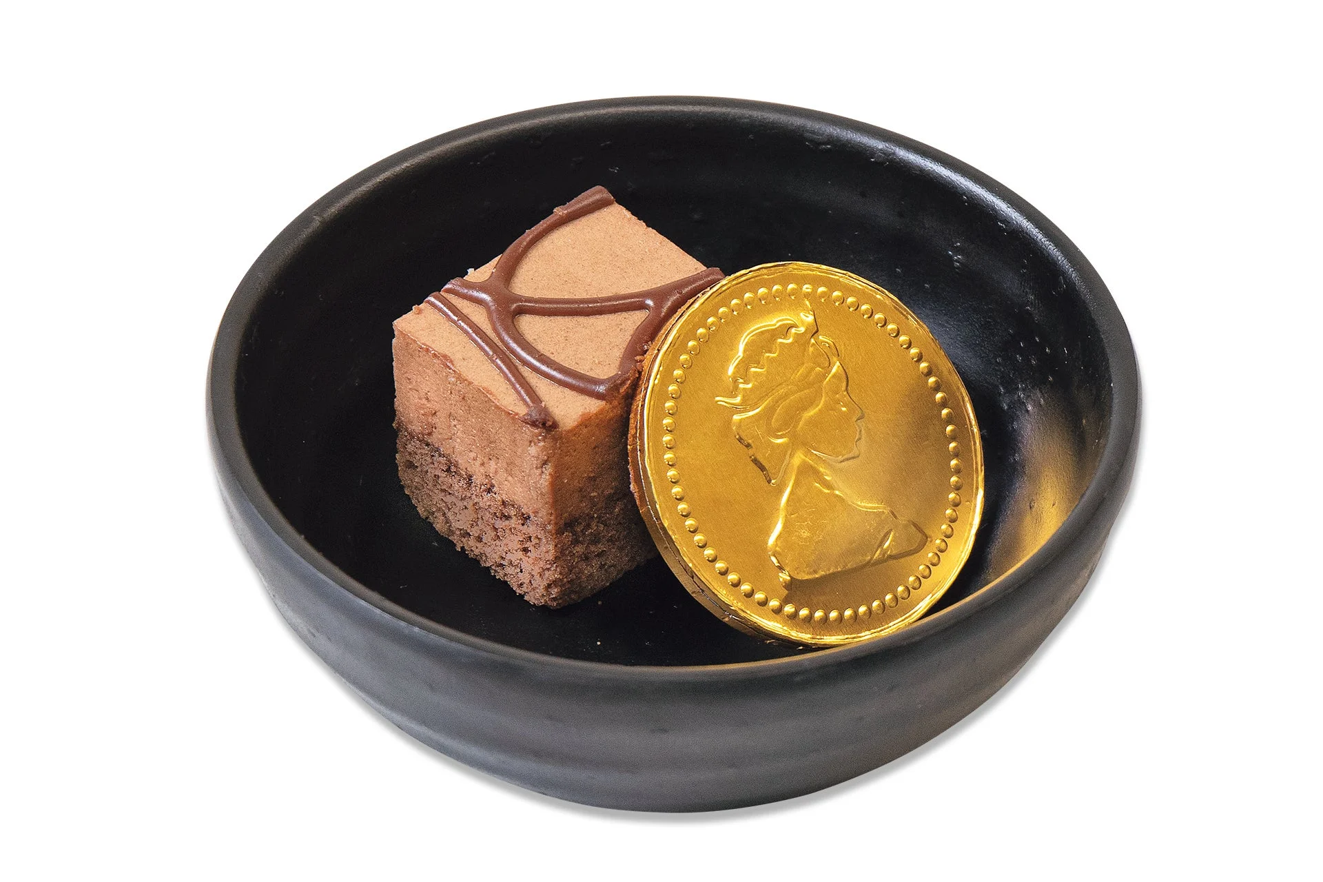 金貨チョコを添えた食後に嬉しいサイズのじゅうじゅうカルビのチョコケーキ