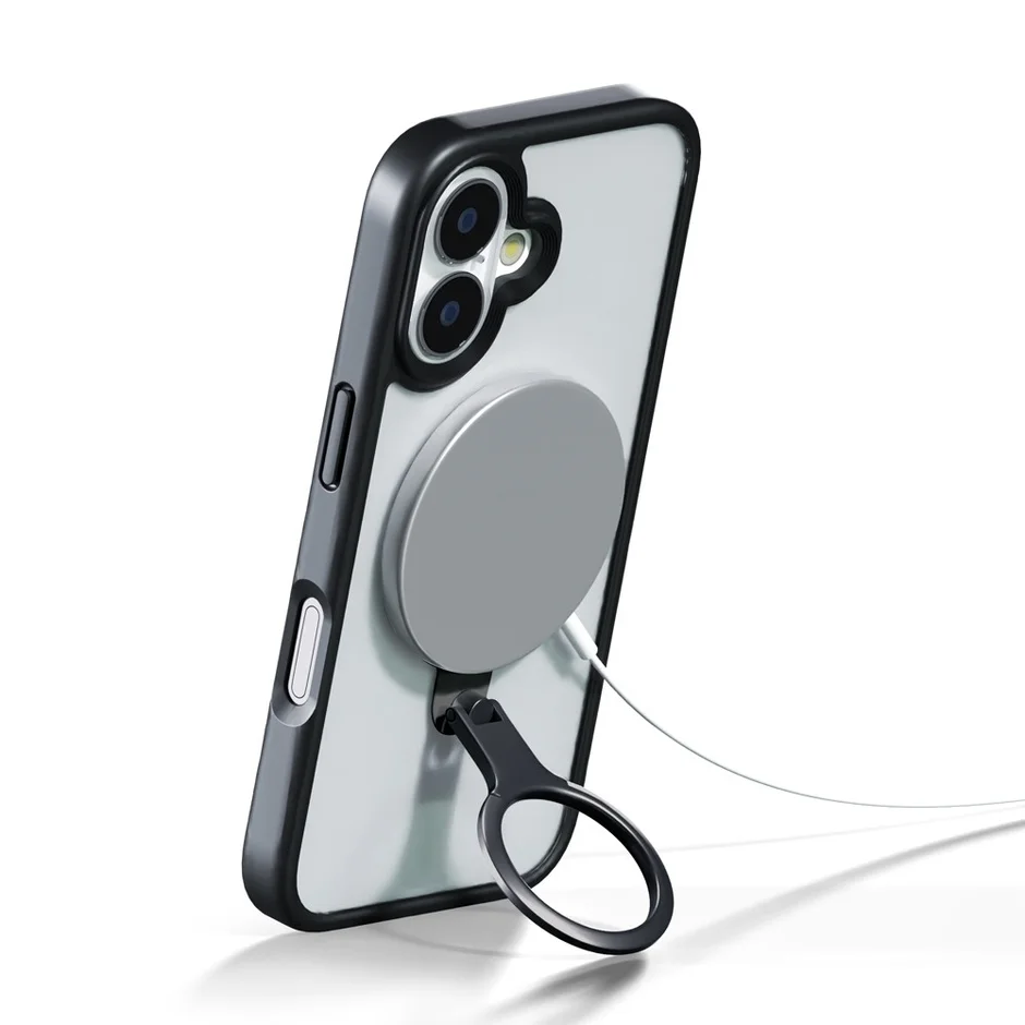 ブラックのMagSafe対応リングホルダーを縦置きスタンドとして使用し充電している様子