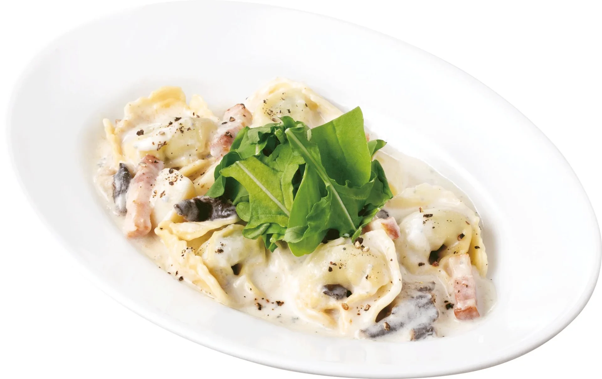 リコッタとほうれん草を包んだラビオリの濃厚ゴルゴンゾーラクリーム