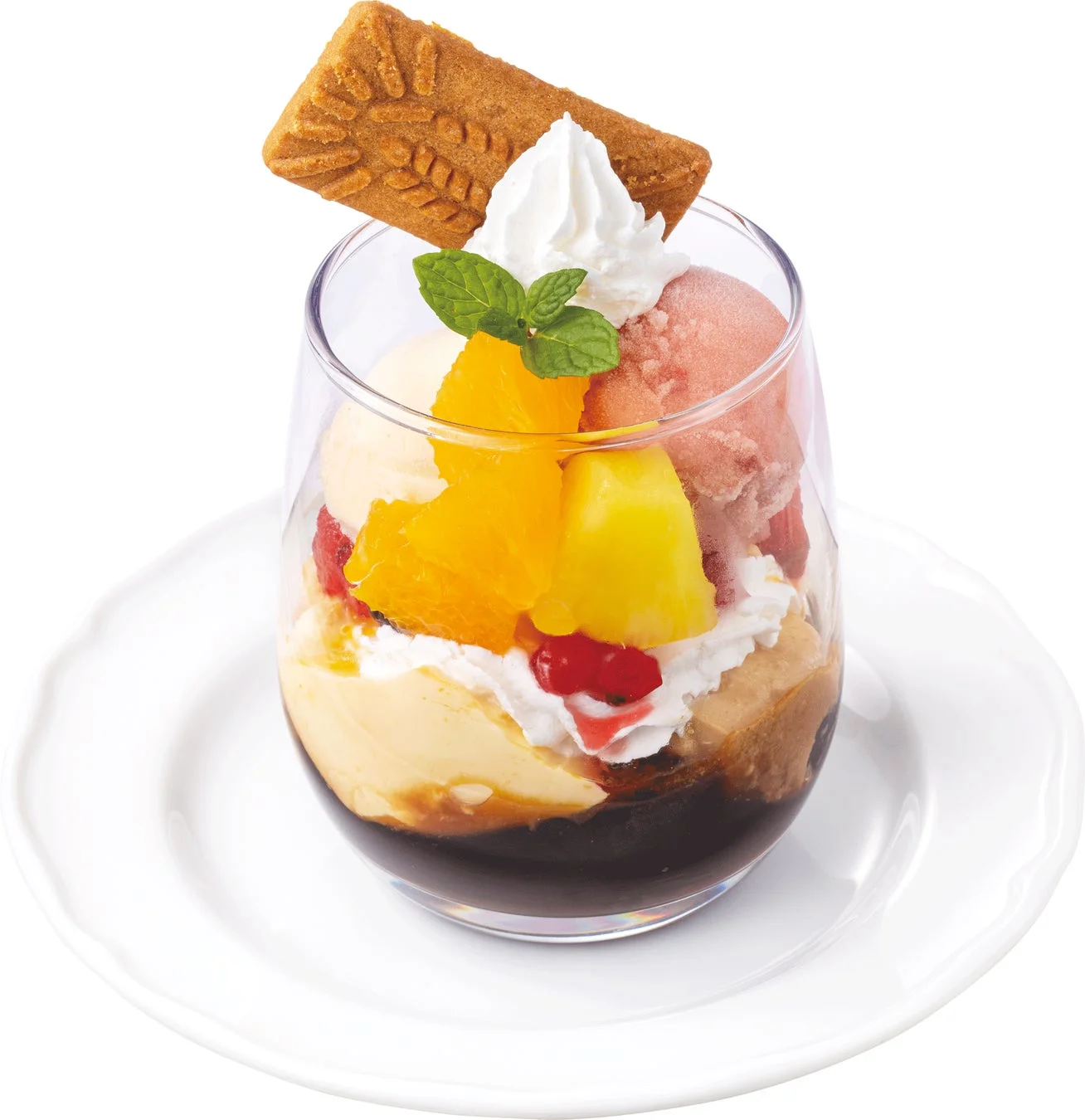 コーヒーゼリーやプリン、2種のジェラート、フルーツを重ねたグラスドルチェ