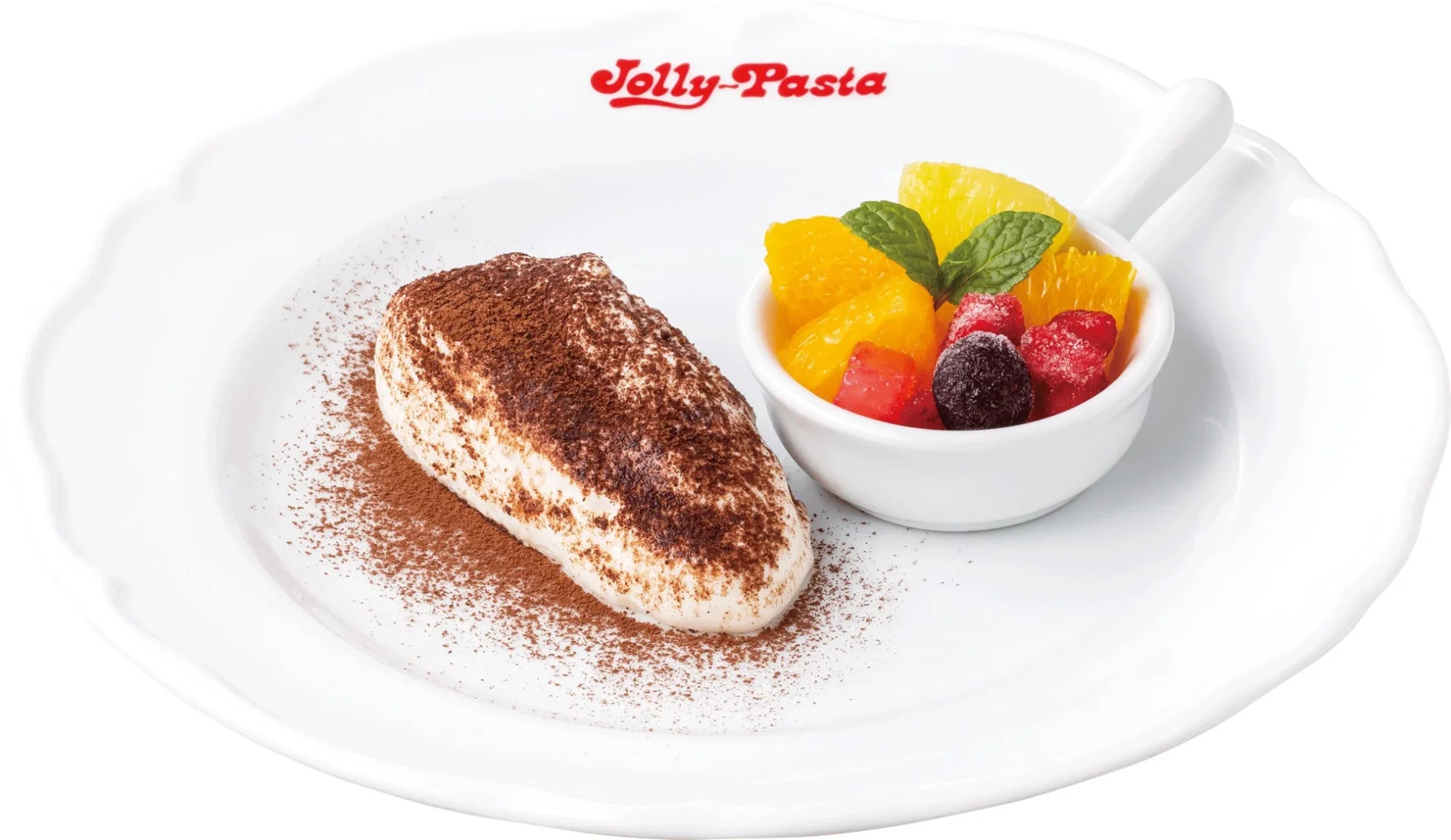 人気のティラミスとオレンジやパインなどのフルーツプレート