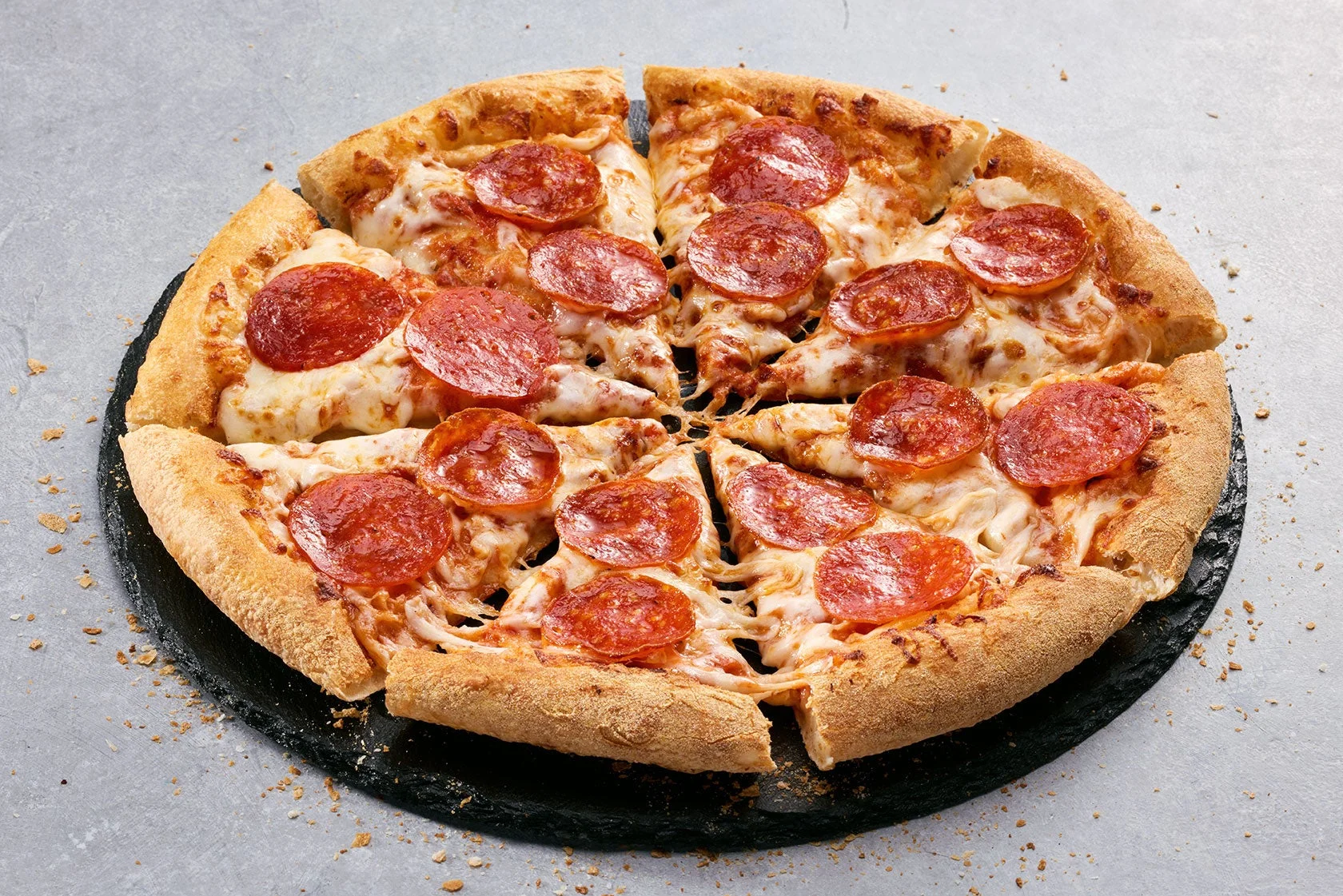 ドミノ・ピザの定番人気商品「アメリカン」Lサイズ