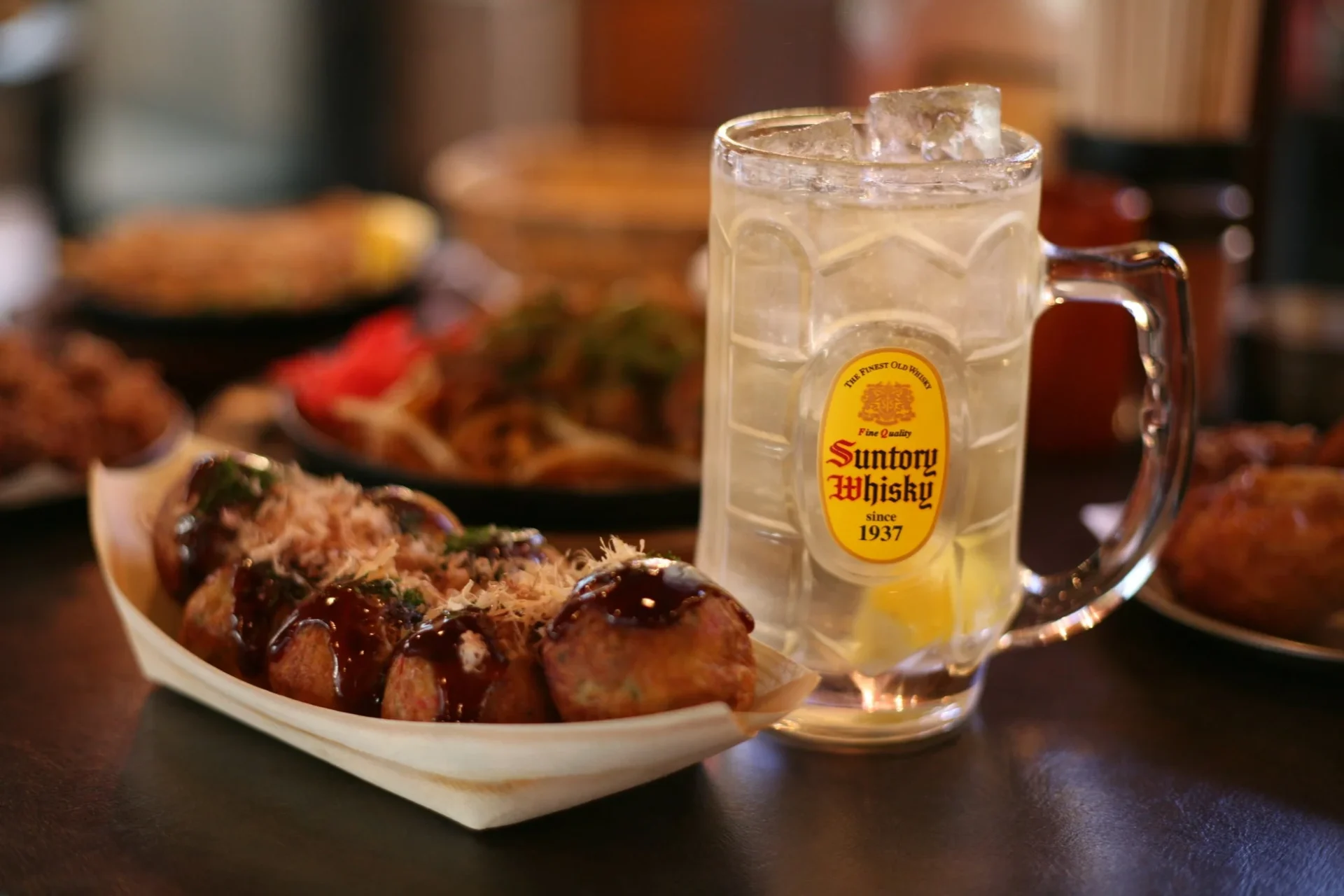 銀だこハイボール酒場のたこ焼とハイボール