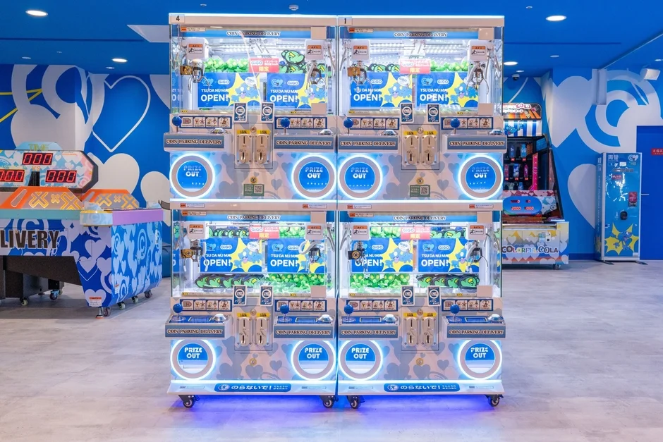COIN PARKING DELIVERYデザインのクレーンゲームが並ぶGiGOイオンモール津田沼South