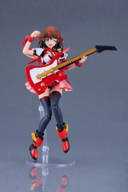 PLAMATEA リサ＝キャスターのギターを構えたポーズ