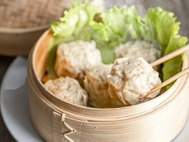 店舗限定メニューの蒸したての点心