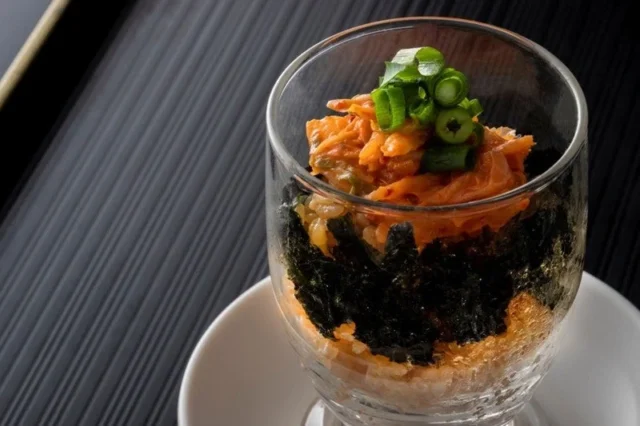 見た目も楽しいディナー・土日祝ランチ限定「すしパフェ」